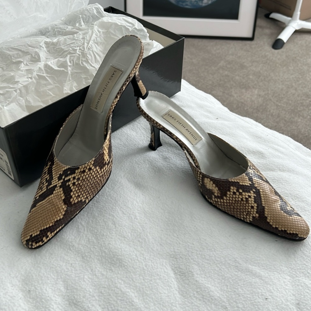 Saks Fifth Avenue Python Mules Beige size 7.5